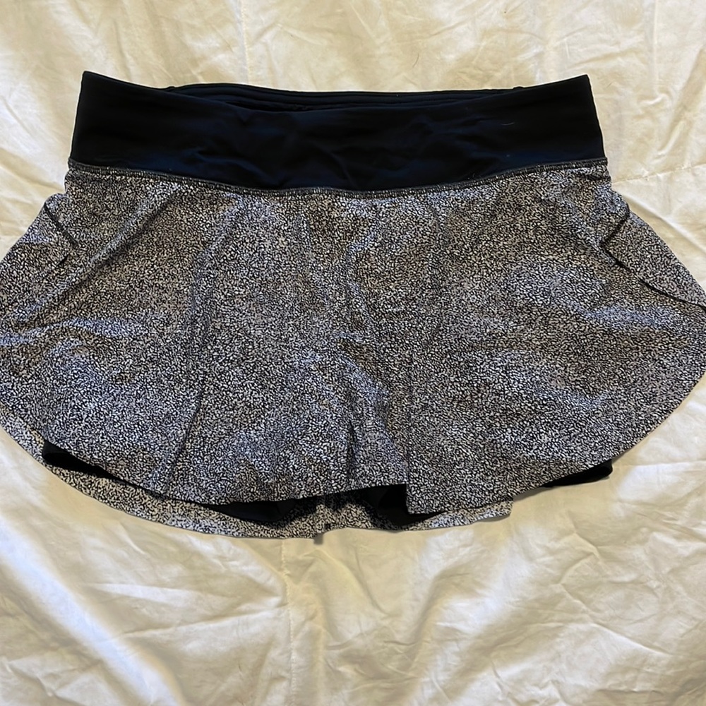 Lululemon skirt with shorts